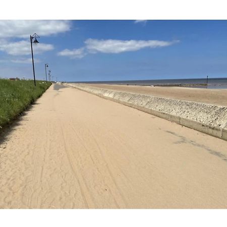 Seaside 2 Bed Chalet Escape In Mablethorpe Bagian luar foto